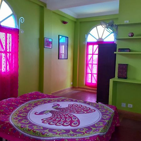 Holi-Wood Guesthouse Puducherry Eksteriør billede